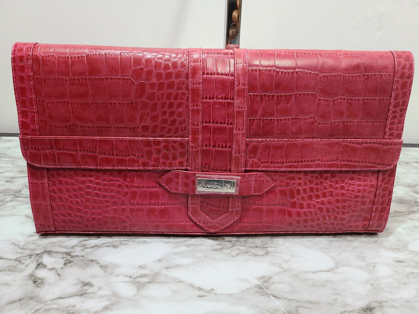CLUTCH AUSLINI ELITE CROCO FUCHSIA