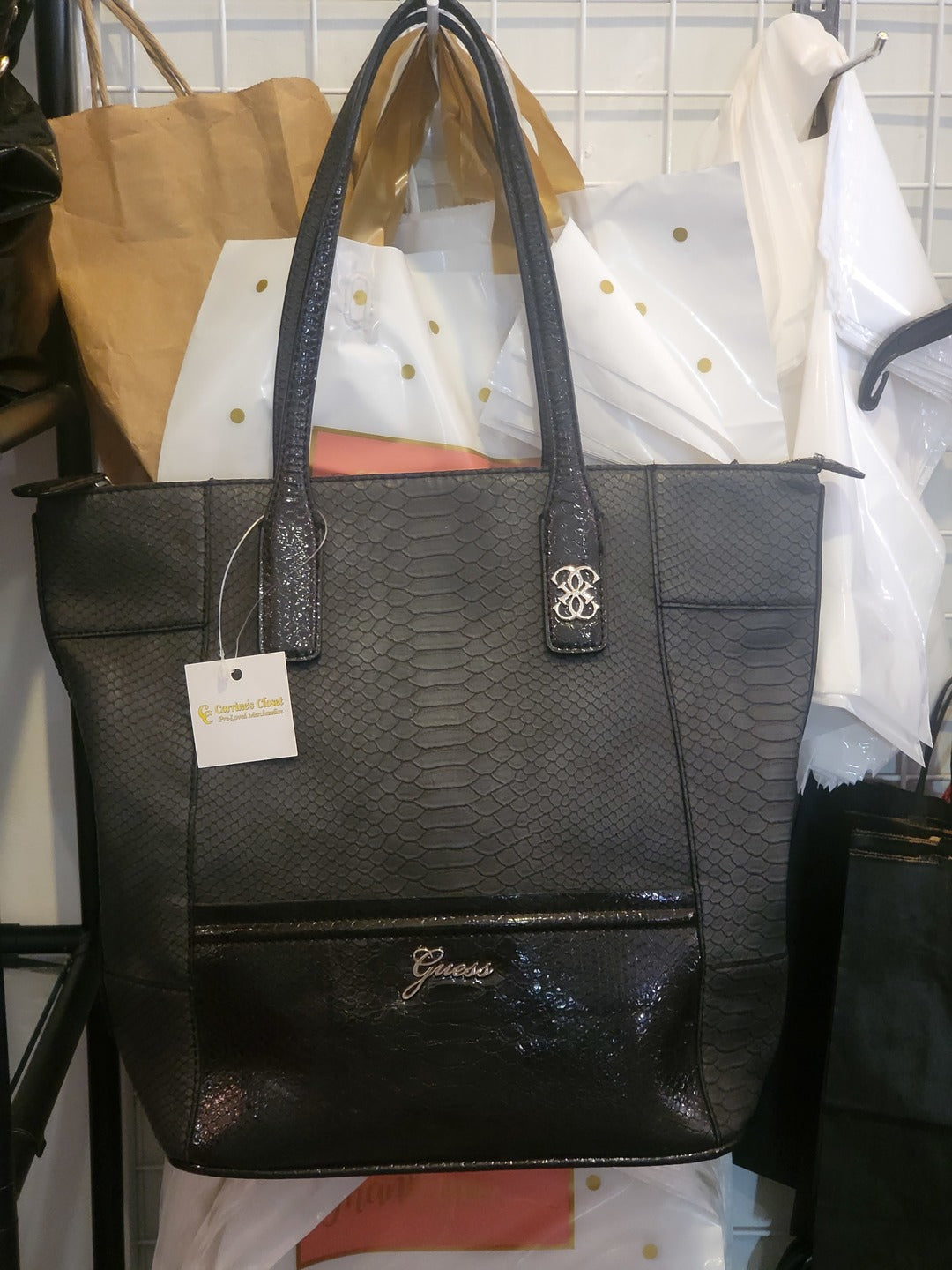 GUESS ASHES GRAY AND BLACK HANDBAG