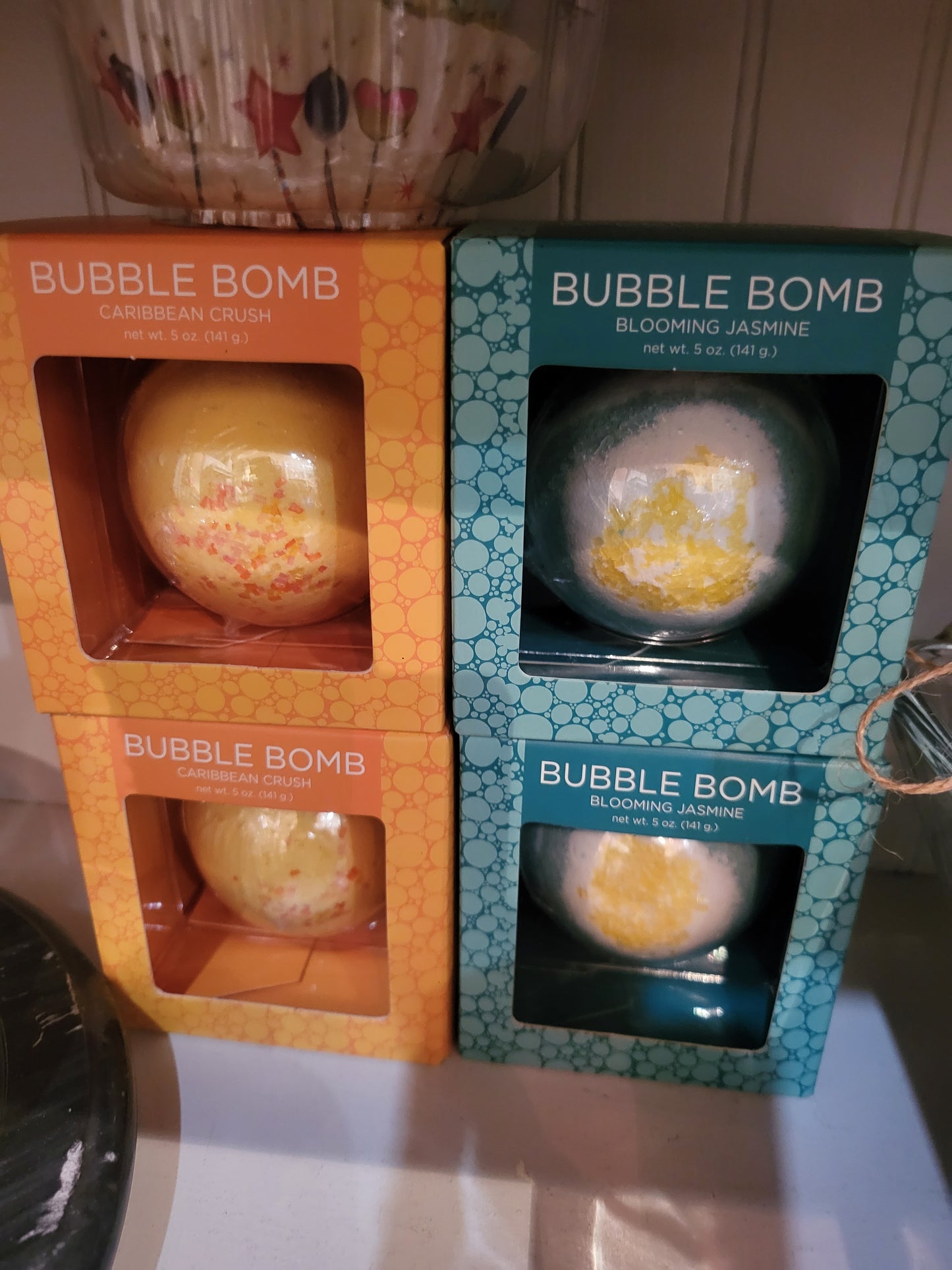 Blooming Jasmine Bubble Bath Bomb in Gift Box