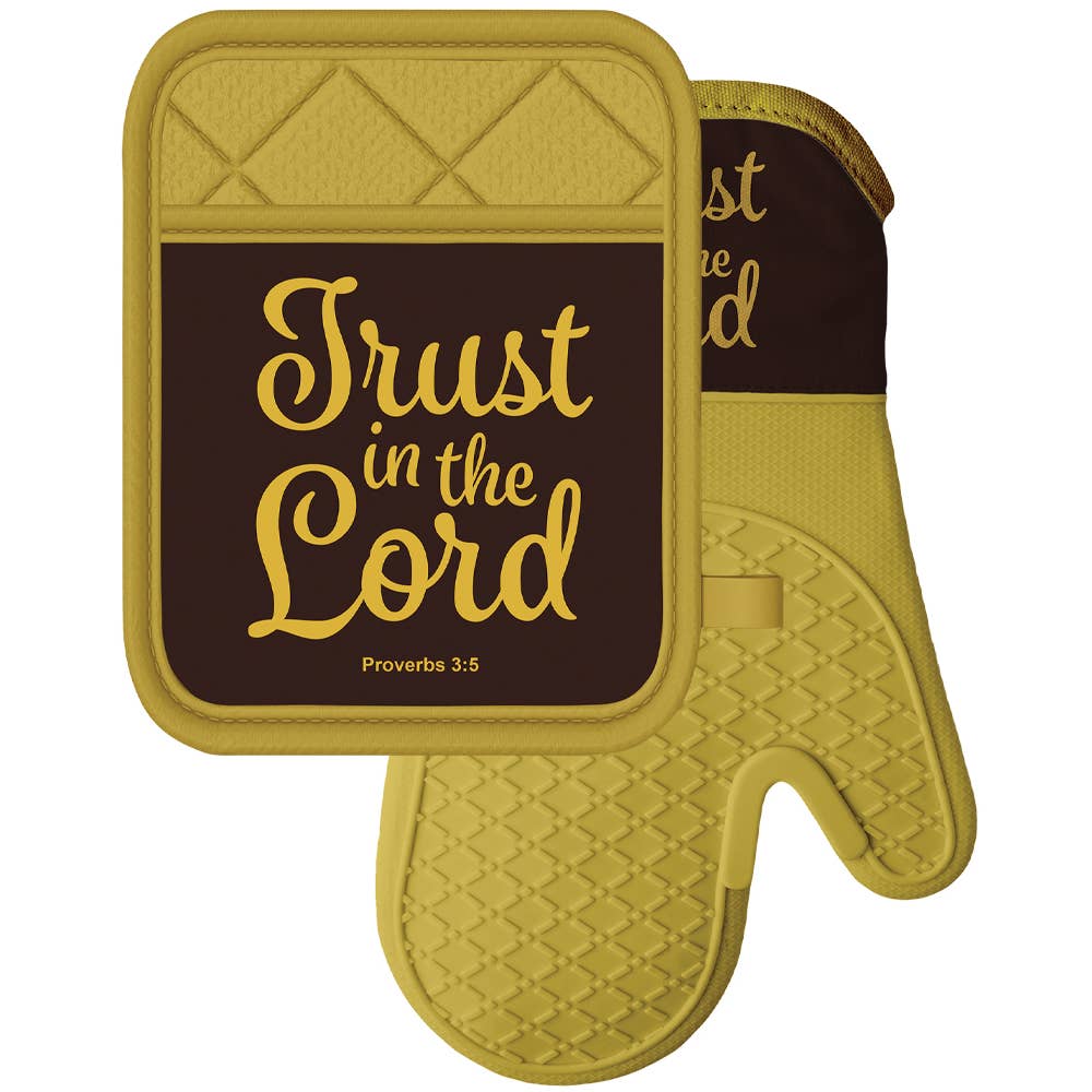 Trust In The Lord Oven Mitt & Pot Holder Set